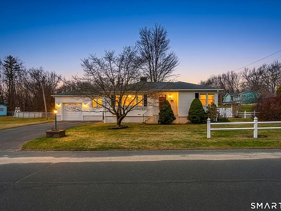 2nd image of 215 Wesley Street