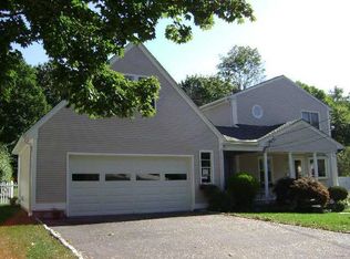 60 West St, Warwick, RI 02886