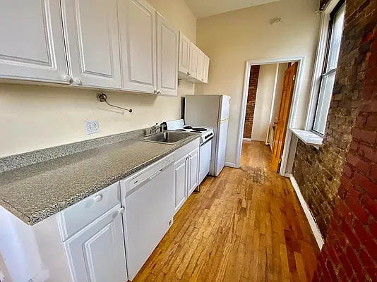 Rented by Highline Residential | media 3