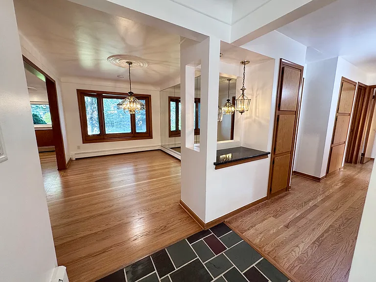 17 Avonwood Blvd — Photo 7