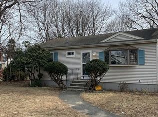 11 Edith Ave, Woburn, MA 01801