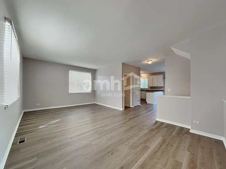 312 Evergreen Cir — Photo 4