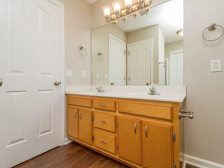 7835 Rainey Dr — Photo 12