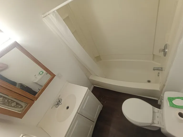 1823 Lowrie St — Photo 7