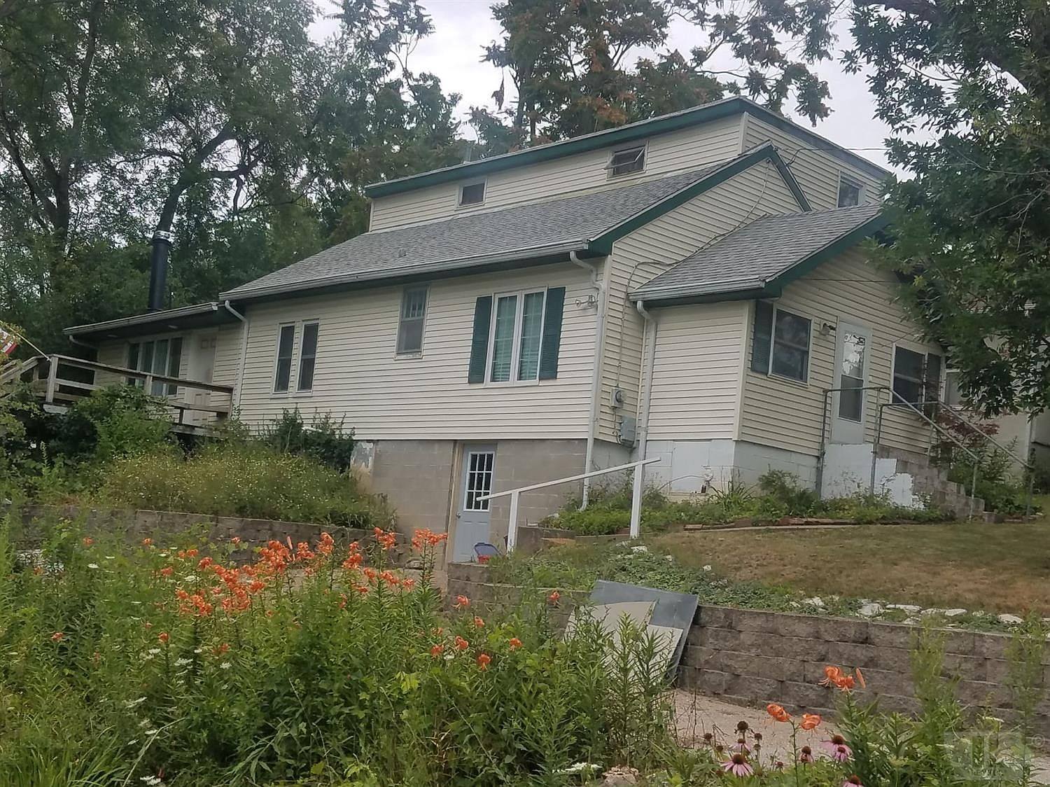 123 Mistletoe St, Ottumwa, IA 52501 Zillow