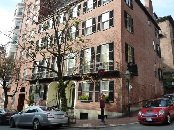1 Chestnut St #5A, Boston, MA 02108