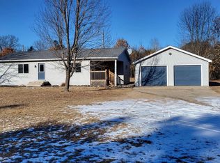 W6284 County Road H, Wild Rose, WI 54984