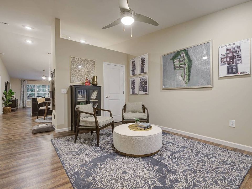 Discover the Breezewood Floor Plan