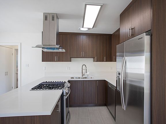 4th image of 377 W Lexington Dr APT 9