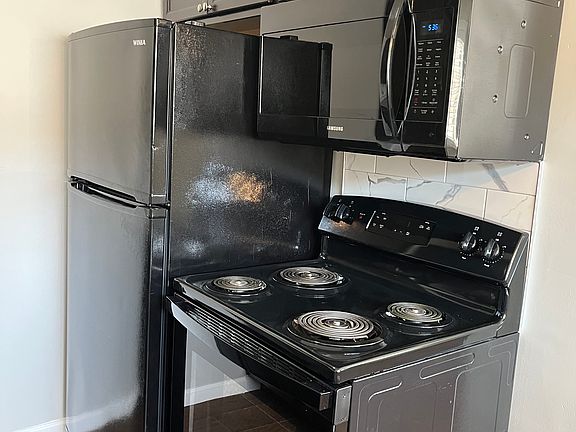 5th image of 2215 Salvador St #1