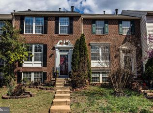 14584 Croatan Dr, Centreville, VA 20120