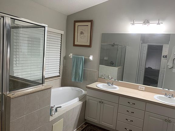 5th image of 206 Citrus Landing Dr