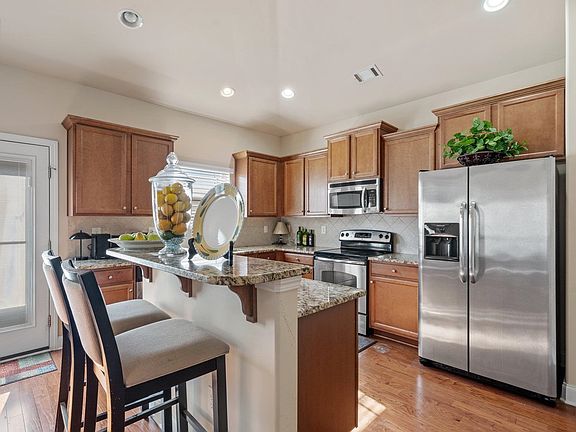 5th image of 300 Ashbook Ln