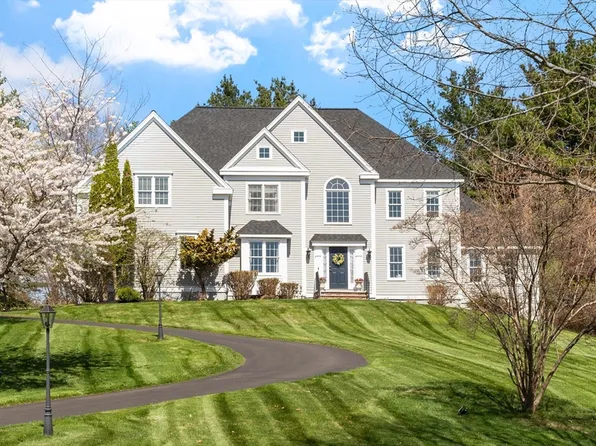 140 Barteau Ln, Boxboro, MA 01719