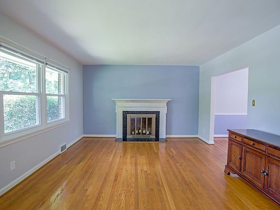 2nd image of 1509 Northwood Cir