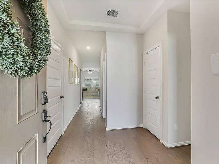 32303 Cedar Crest Dr — Photo 6