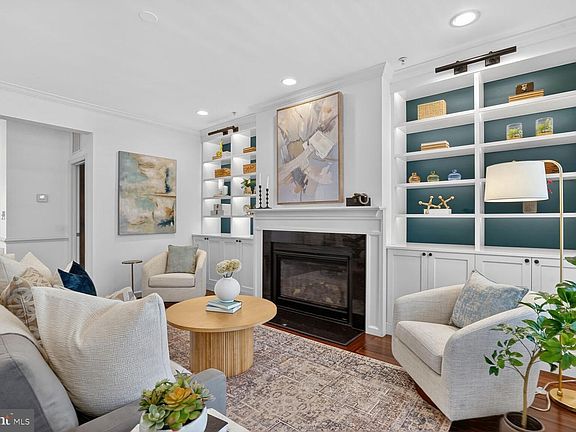 4th image of 2247 Mount View Pl SE