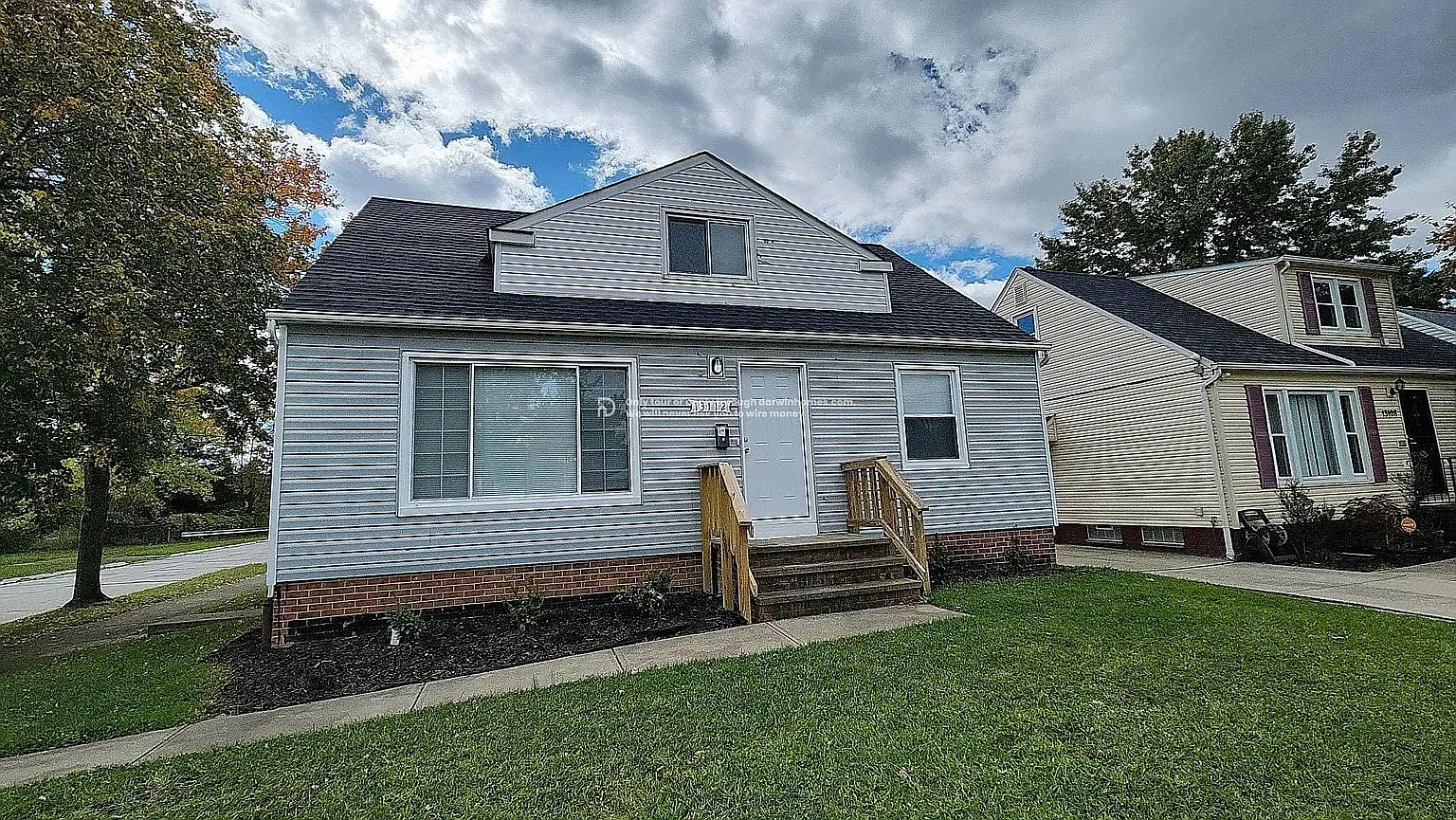 3 bed, 1.5 bath, 1260 sqft, $1,827 — Photo 1