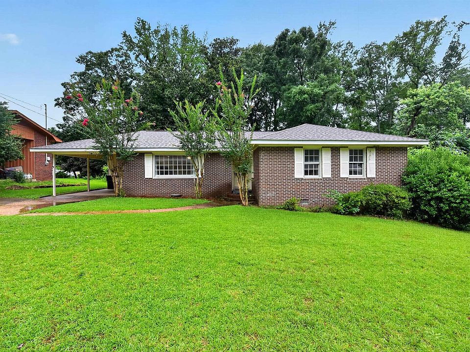1st image of 2485 Valley View Ln