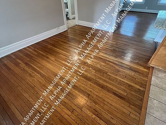5th image of 2676 Mayfield Rd APT 2