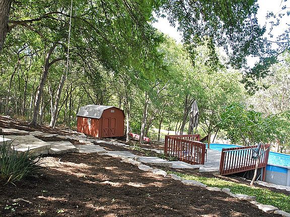 2nd image of 506 Kingfisher Creek Dr