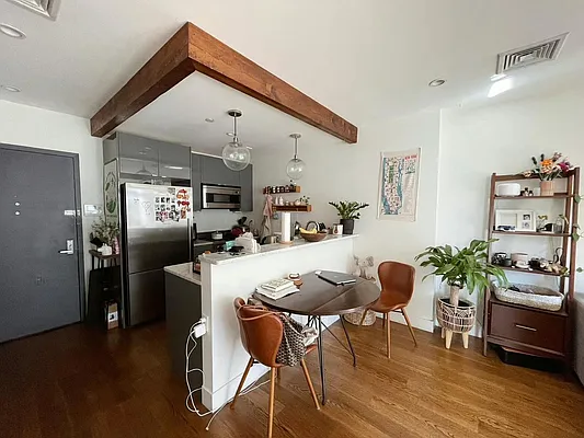 Rented by Luxhome LLC | media 7