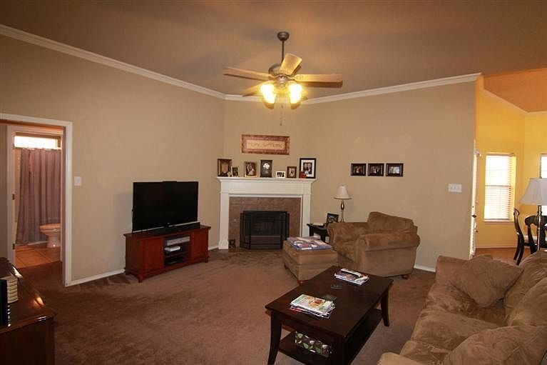 1st image of 9707 Avenue W