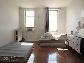 Rented by Rennit Inc.