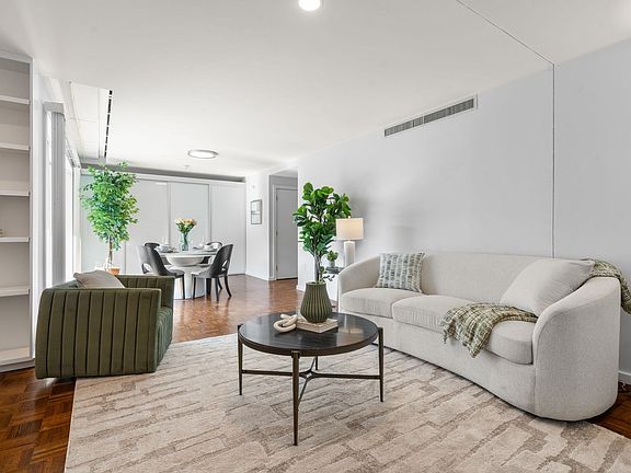4th image of 130 Mount Auburn St APT 406