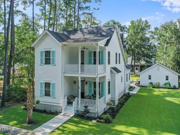 37 Park Sq S, Beaufort, SC 29907