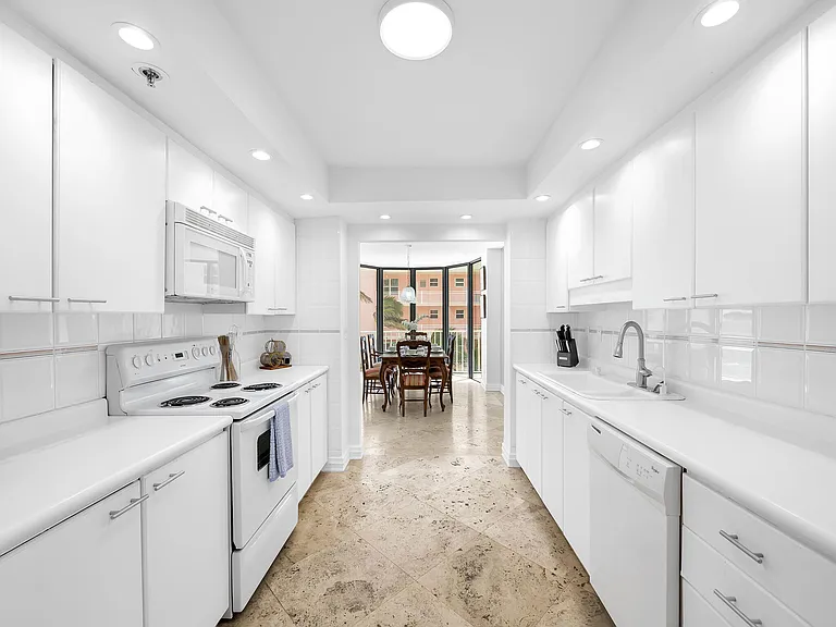 2917 S Ocean Blvd #304 — Photo 11