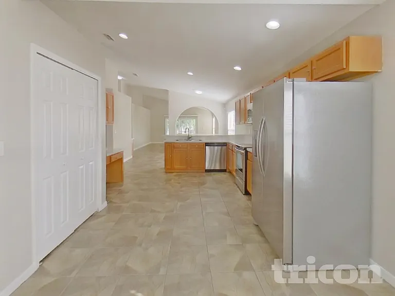 302 Anorak St — Photo 5