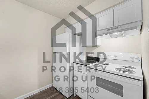6551 E 31st St #10 Photo 1
