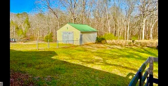 2nd image of 328 Cattlemans Cir