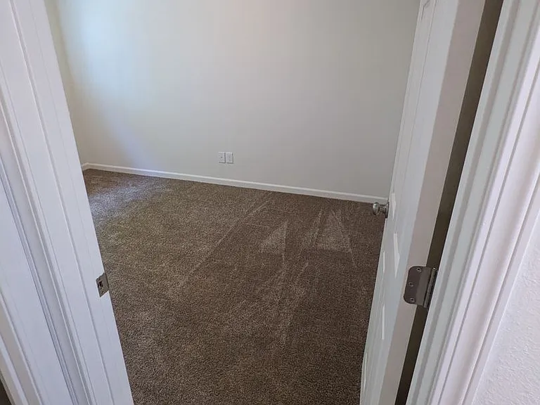 7815 NE 117th Ave — Photo 42