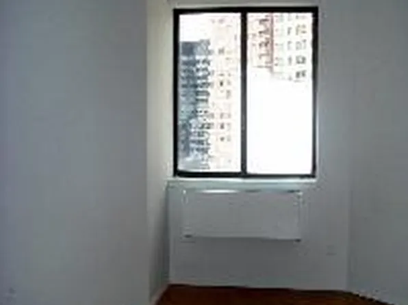 310 East 46th Street image 1 of 5