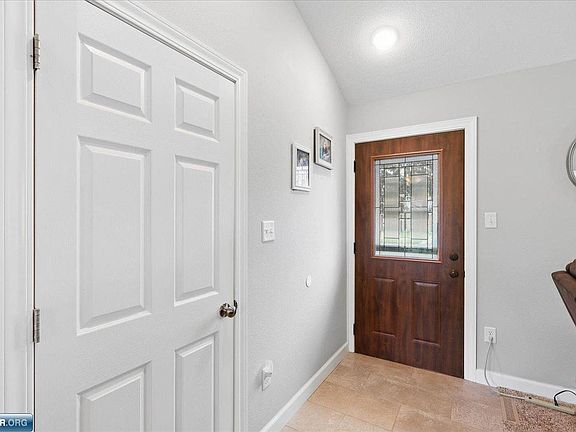 4th image of 3115 Outer Dr
