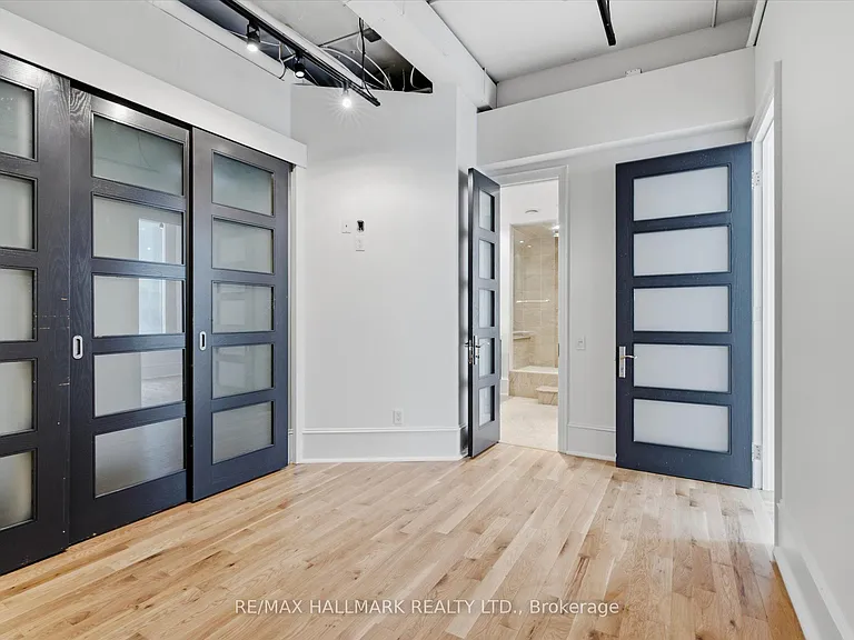 477 Richmond St W #306 — Photo 18