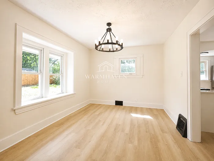 804 Beardsley St — Photo 4