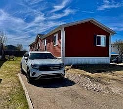 1st image of 145 Caouette Cres