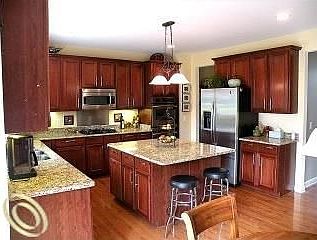2nd image of 16321 Lincoln Dr