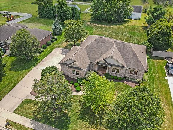 5th image of 2790 Meadowpoint Dr