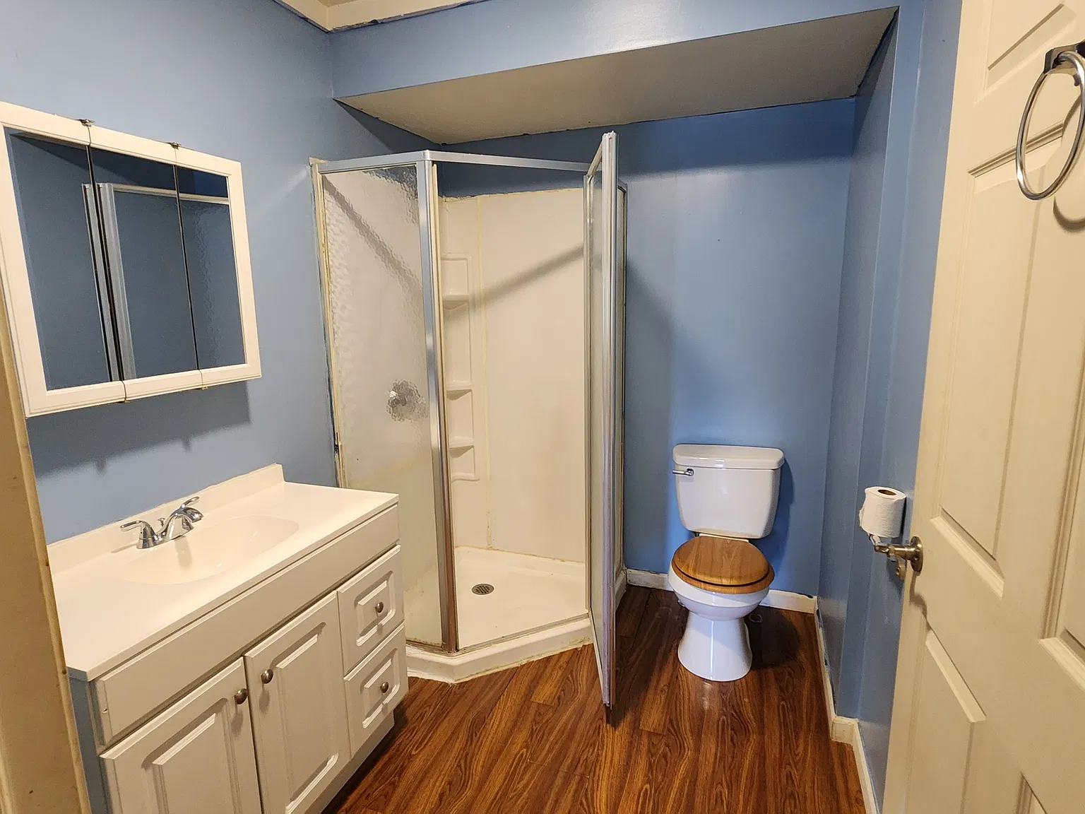408 Lewis Rd — Photo 1