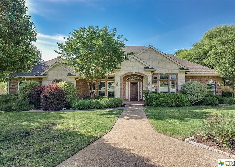 1st image of 201 Shady Oaks Ct