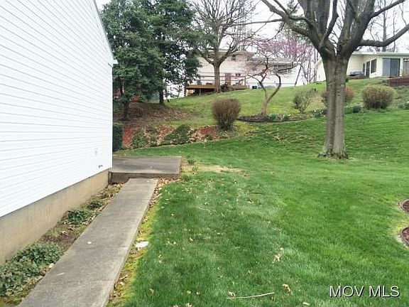 4th image of 901 Smithfield St