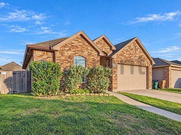 2nd image of 2109 Ibis St
