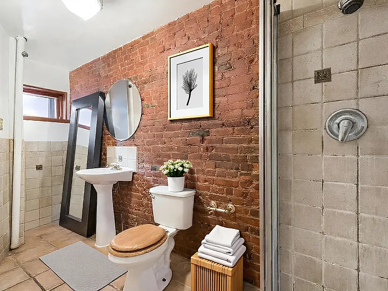 410 Jefferson Ave #1 — Photo 11