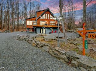 467 Lakeview Dr W, Lake Ariel, PA 18436