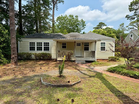 3rd image of 913 Bryan Ave #B