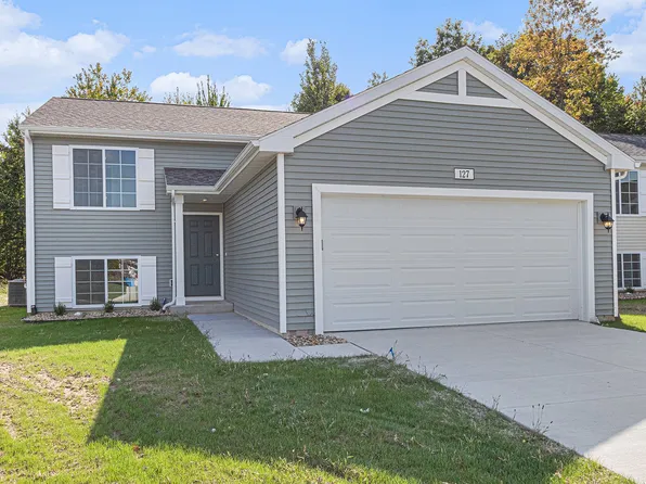 5528 Lahring Rd, Linden, MI 48451
